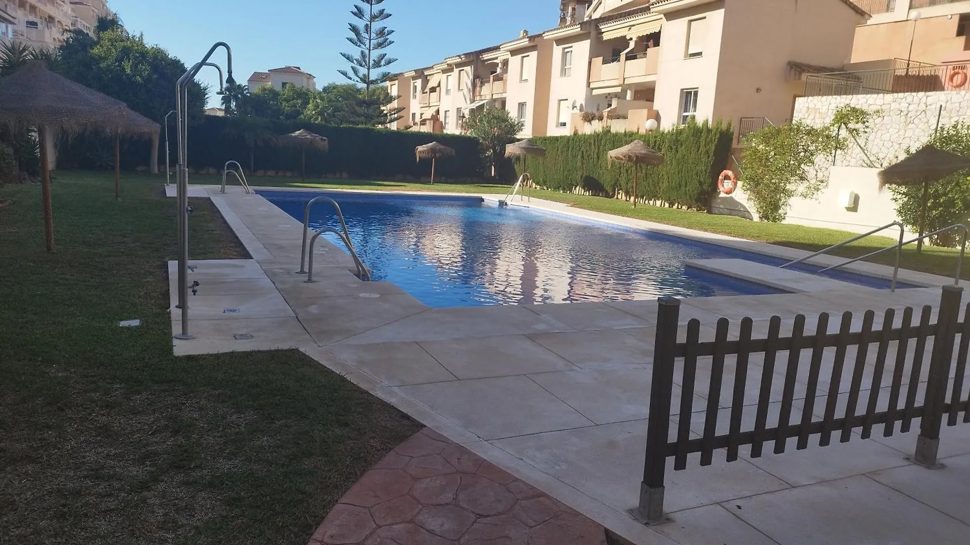 Piso De 1 Dormitorio Urb Torrequebrada 베날마데나코스타 스페인