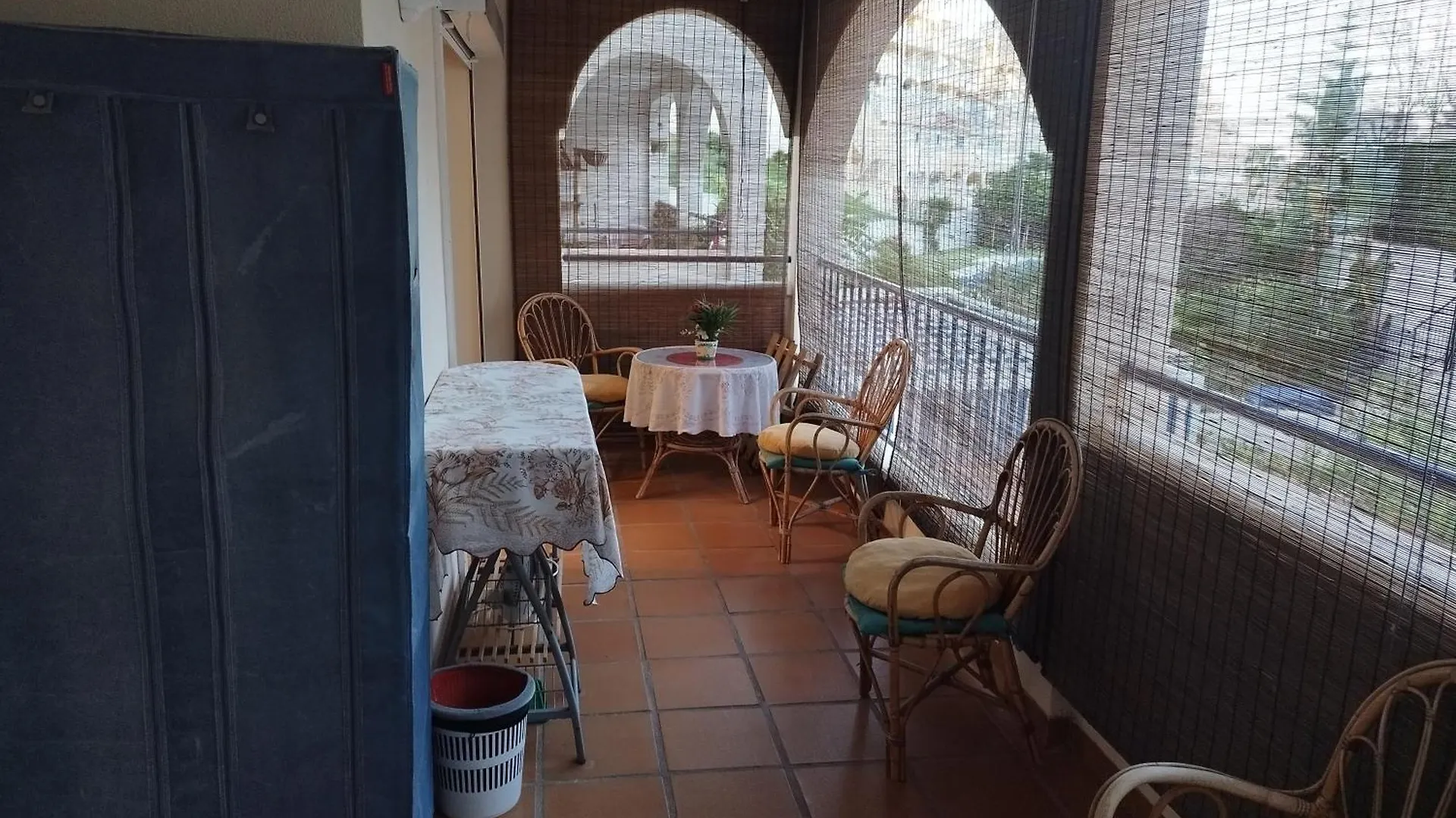 Piso De 1 Dormitorio Urb Torrequebrada 베날마데나코스타